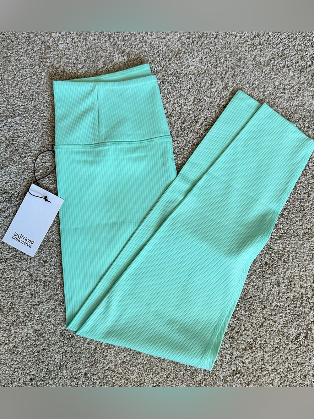 NWT Girlfriend Collective Mint Green Compressive High-Rise Leggings